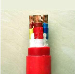 ���𽺵���